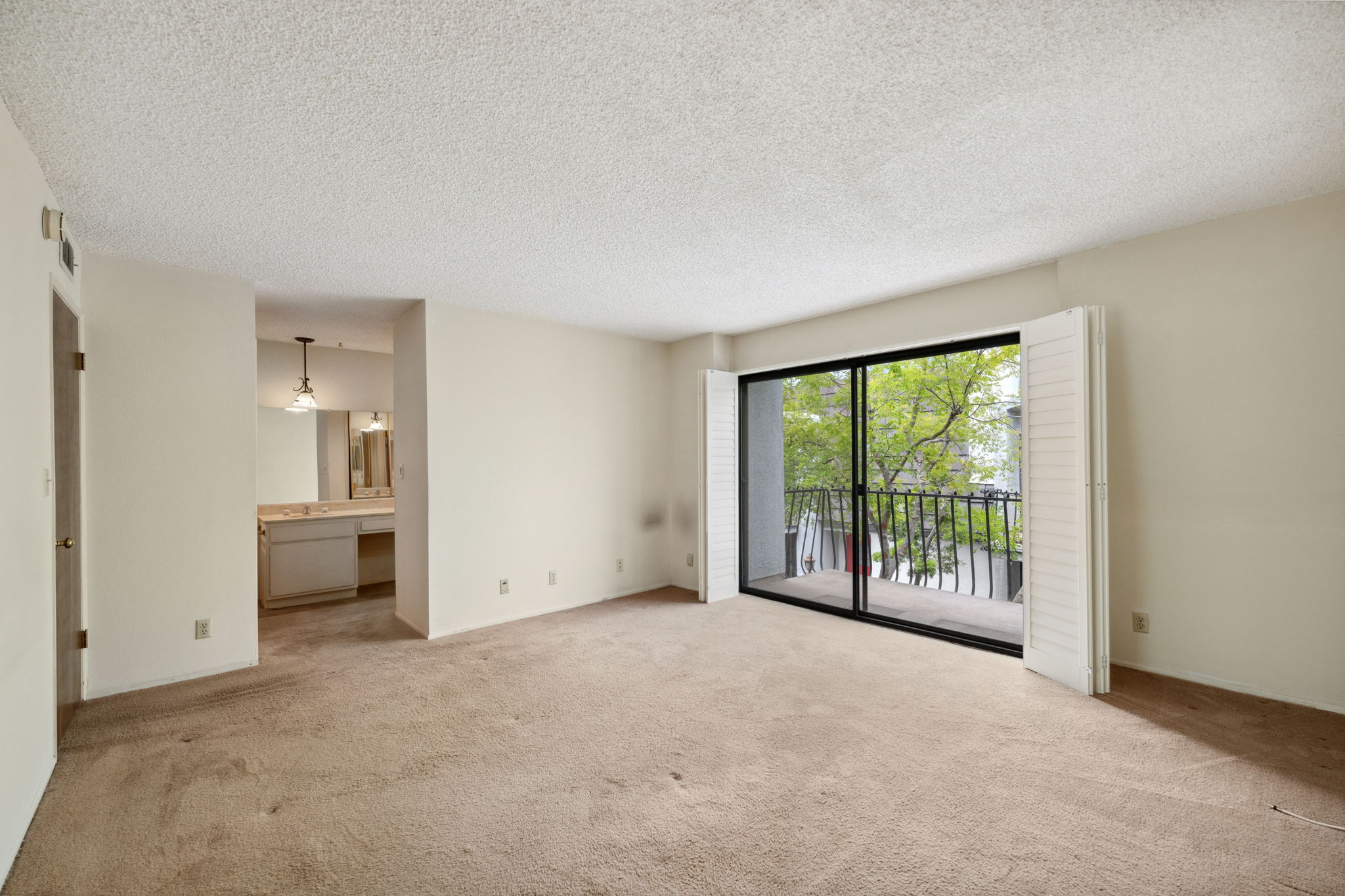 8115 Redlands St 105-17