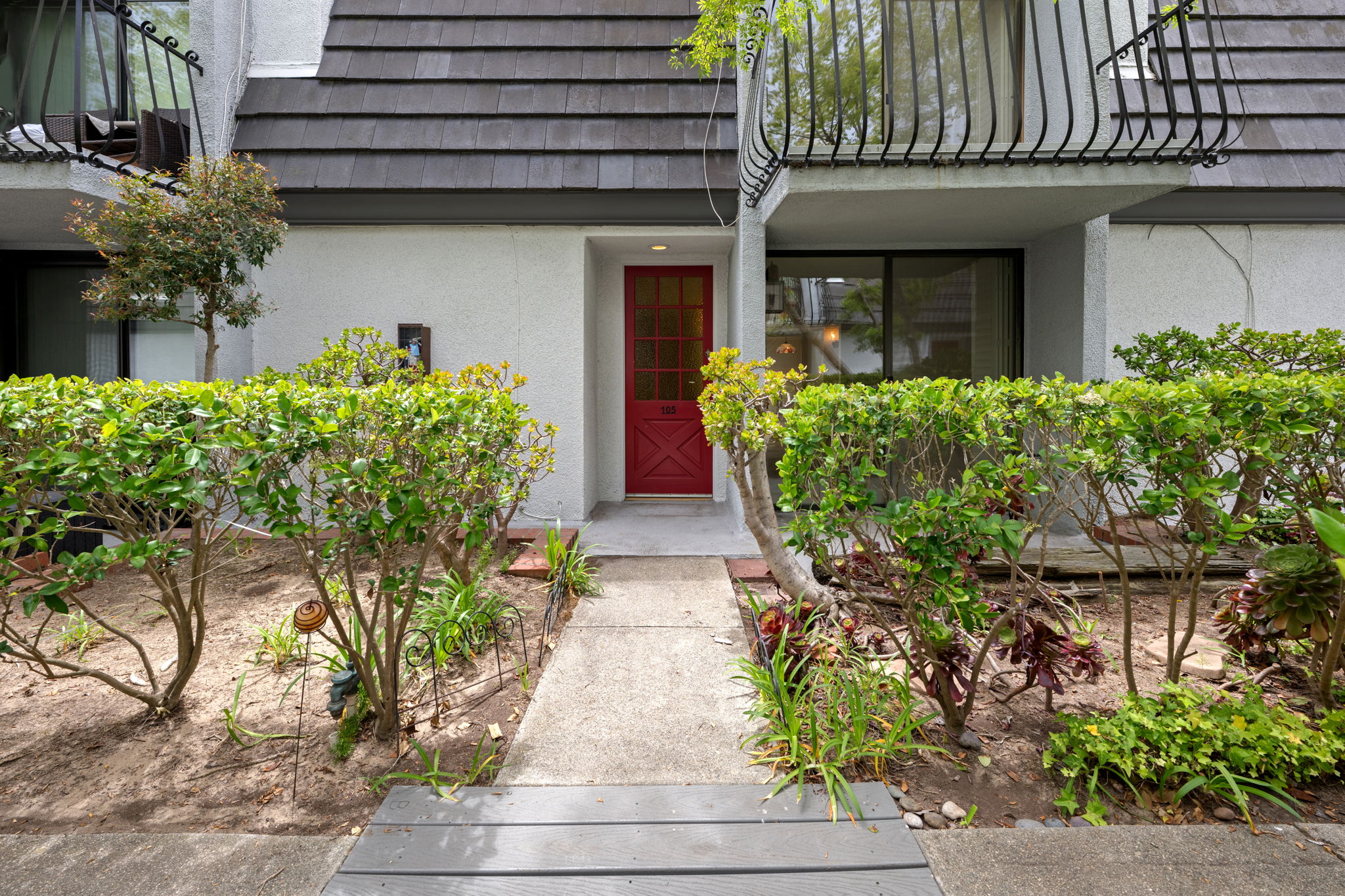 8115 Redlands St 105-2
