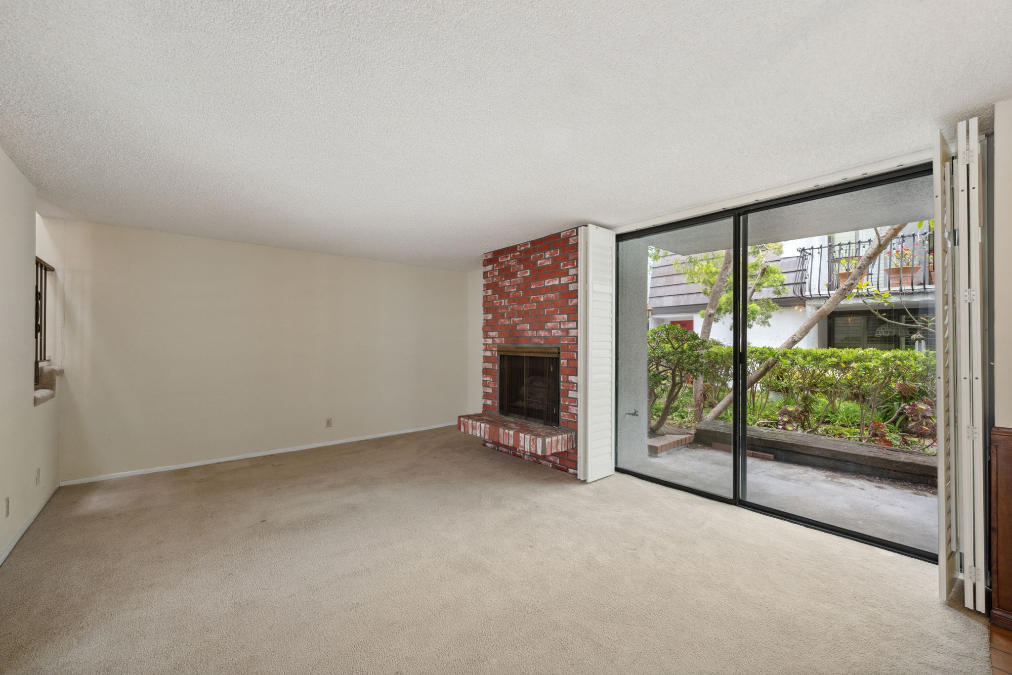 8115 Redlands St 105-5
