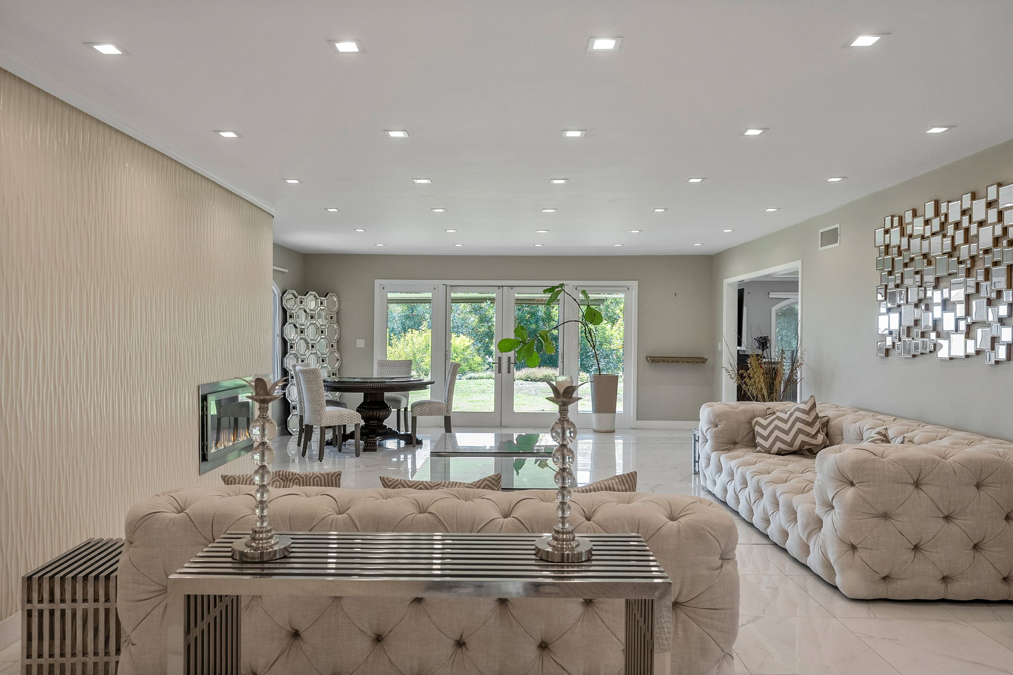 405 Evelyn Place-18