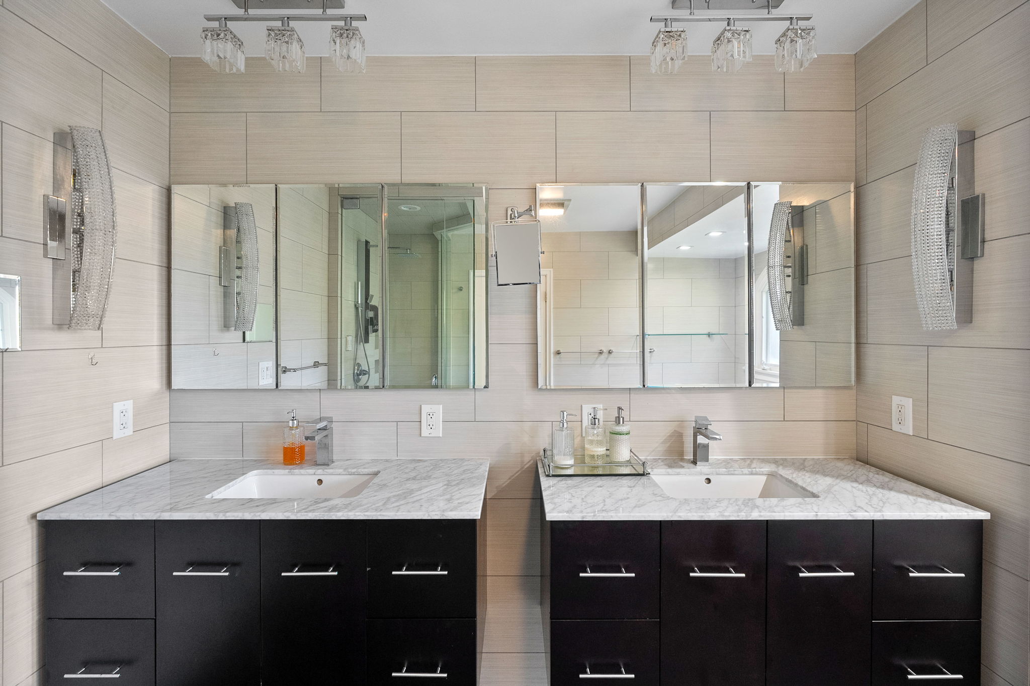405 Evelyn Place-42