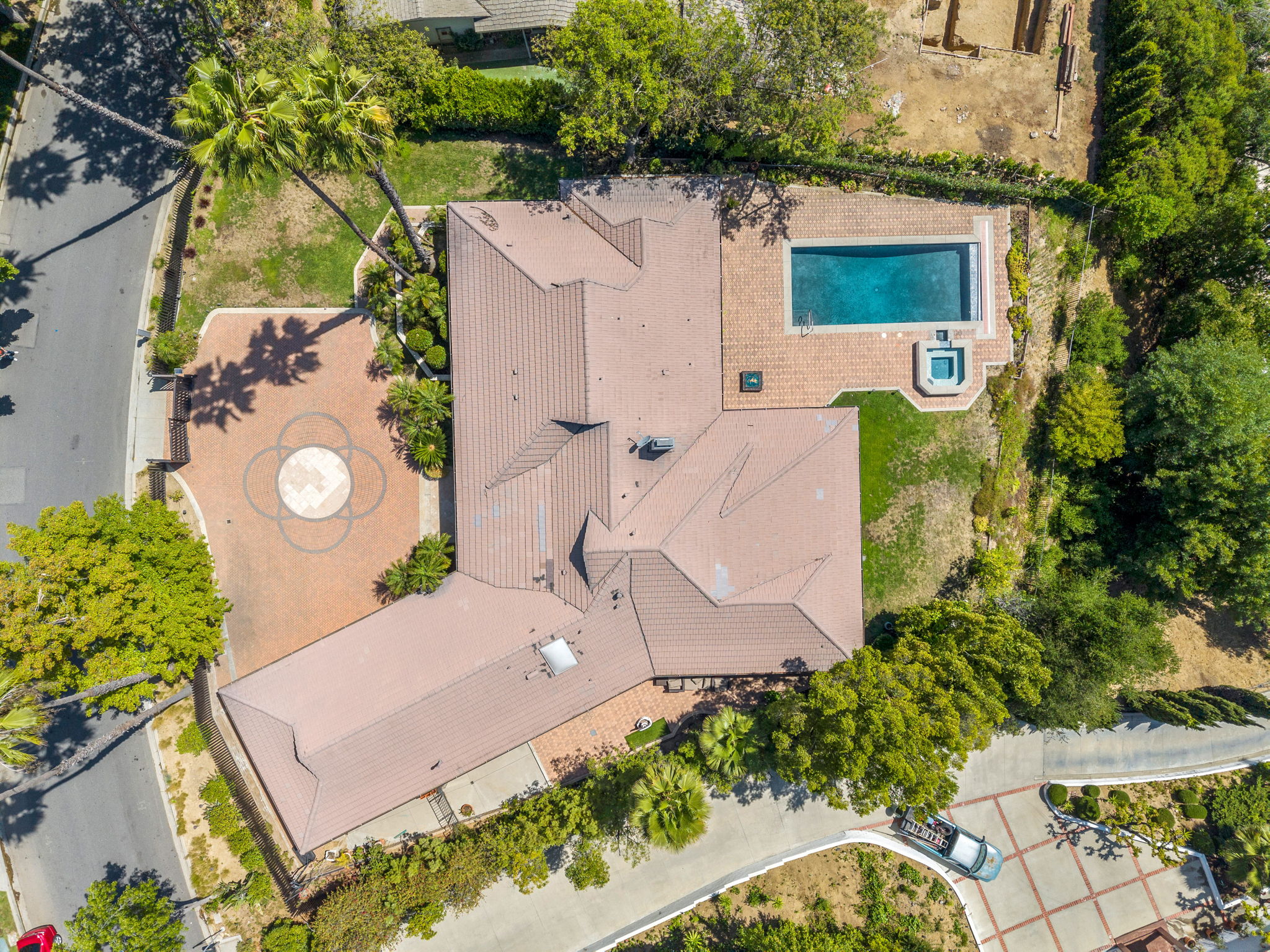 405 Evelyn Place-6