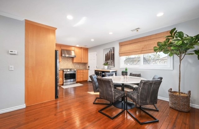 MARINE AVE 005