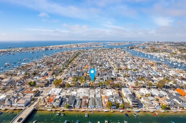 MARINE AVE 011