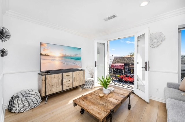 MARINE AVE 012