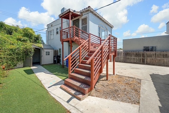80TH ST, L.A. 6