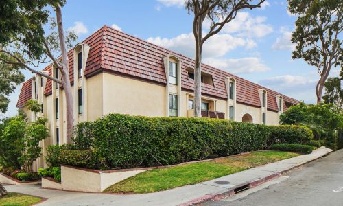 2525 Via Camesina 303-4